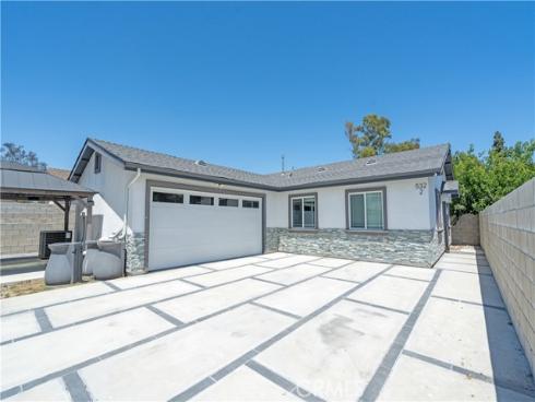 532 Mcfadden , La Habra, CA