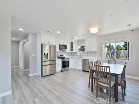 532 Mcfadden , La Habra, CA