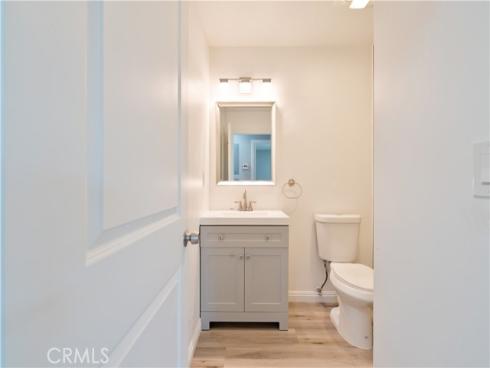 532 Mcfadden , La Habra, CA