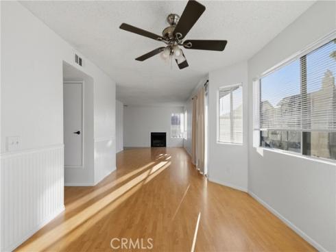 527 S Walnut 3 , La Habra, CA