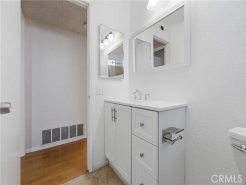 527 S Walnut 3 , La Habra, CA