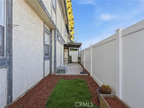 527 S Walnut 3 , La Habra, CA