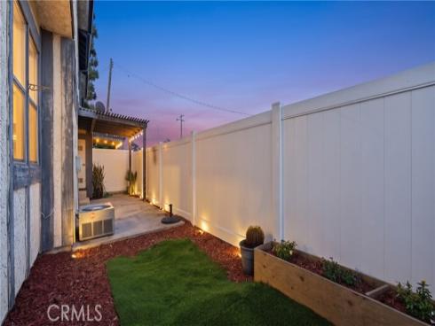 527 S Walnut  3 , La Habra, CA
