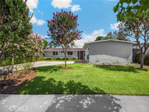 2011 Gregory Lane, La Habra, CA