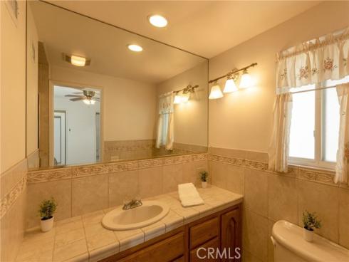 1700 W El Portal , La Habra, CA