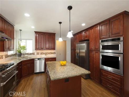 1700 W El Portal , La Habra, CA