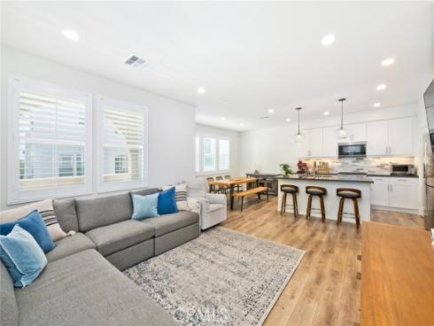 1821 Sonata , La Habra, CA