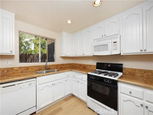409 W Mountain View 3 Avenue, La Habra, CA