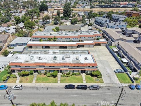 409 W Mountain View 3 Avenue, La Habra, CA