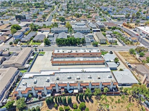 409 W Mountain View 3 Avenue, La Habra, CA