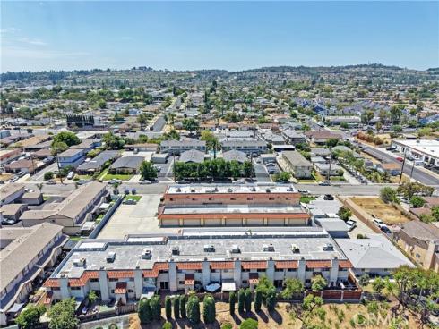 409 W Mountain View 3 Avenue, La Habra, CA
