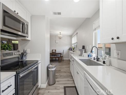 901 N. Citrus 16
