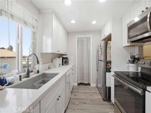 901 N Citrus 16 , La Habra, CA