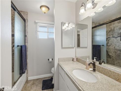 901 N Citrus 16 , La Habra, CA