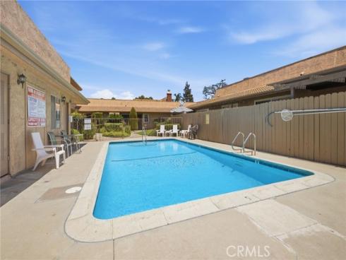 901 N Citrus  16 , La Habra, CA