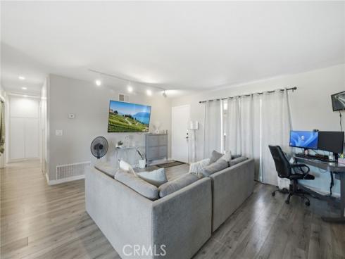901 N Citrus 16 , La Habra, CA