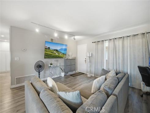 901 N Citrus 16 , La Habra, CA