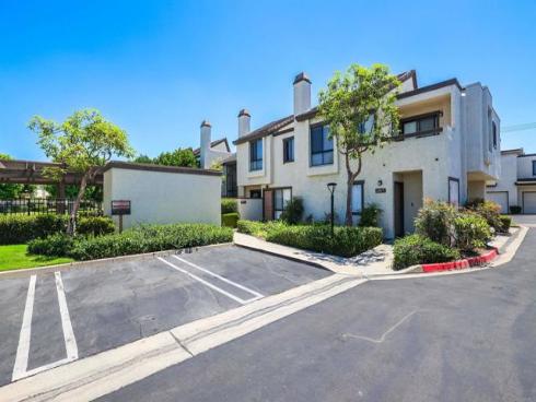 4841  Embassy  27  Circle, La Palma, CA