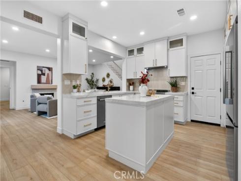 81 Zinnia Street , Ladera Ranch, CA