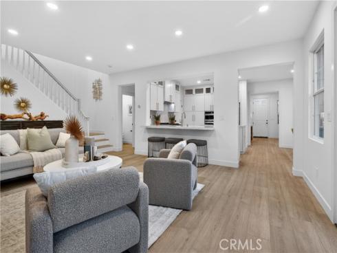 81 Zinnia Street , Ladera Ranch, CA