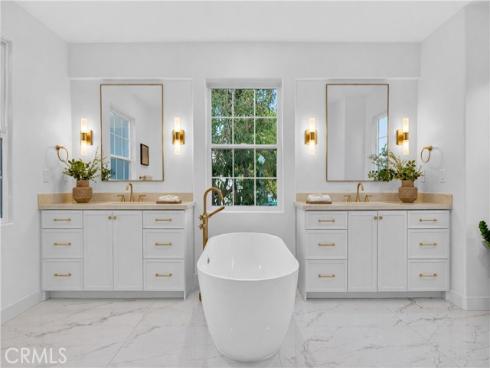 81 Zinnia Street , Ladera Ranch, CA