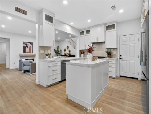 81 Zinnia Street , Ladera Ranch, CA