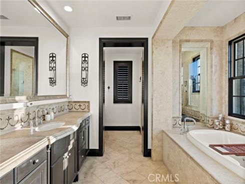 2 Galaxy Isle , Ladera Ranch, CA