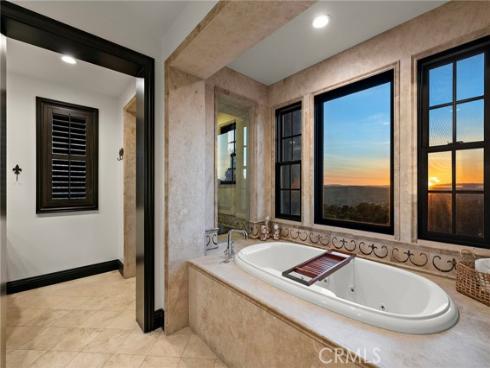 2 Galaxy Isle , Ladera Ranch, CA