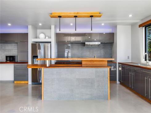 22315 3rd Avenue, Laguna Beach, CA