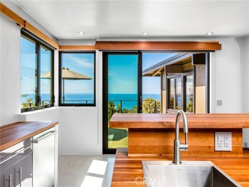 22315 3rd Avenue, Laguna Beach, CA