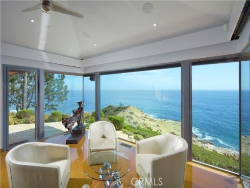 111 S La Senda Drive, Laguna Beach, CA