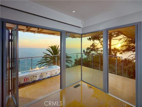 111 S La Senda Drive, Laguna Beach, CA