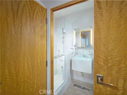 111 S La Senda Drive, Laguna Beach, CA