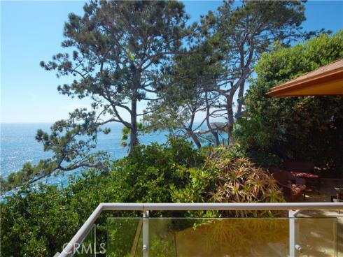 111 S La Senda Drive, Laguna Beach, CA