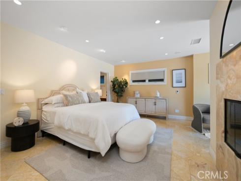535 High Dr , Laguna Beach, CA