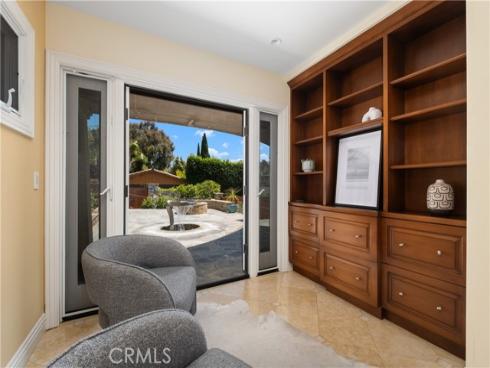 535 High Dr , Laguna Beach, CA