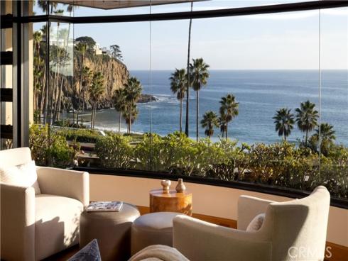 2526 Riviera Drive