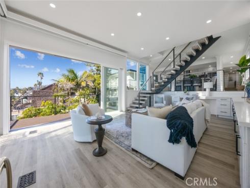 32015 Point Place , Laguna Beach, CA
