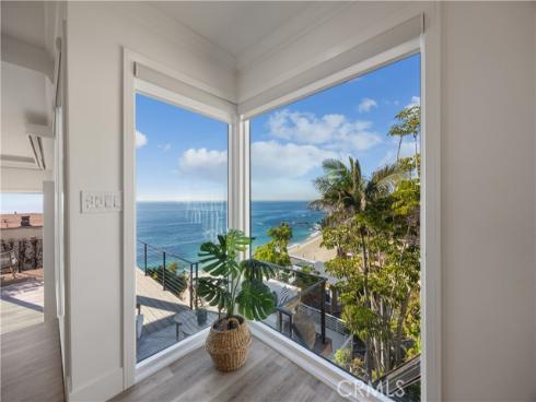 32015 Point Place , Laguna Beach, CA