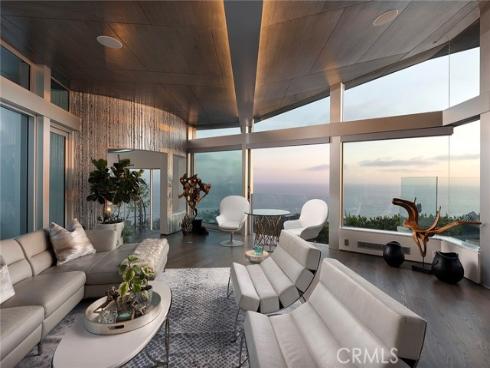465 Panorama Drive, Laguna Beach, CA