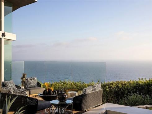 465 Panorama Drive, Laguna Beach, CA