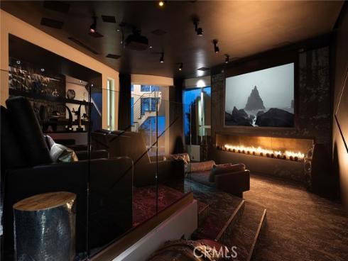 465 Panorama Drive, Laguna Beach, CA