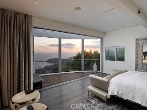 465 Panorama Drive, Laguna Beach, CA
