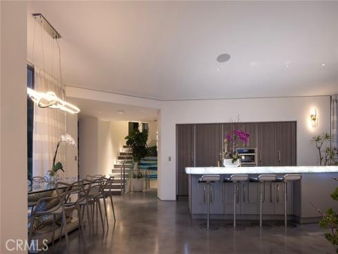465 Panorama Drive, Laguna Beach, CA