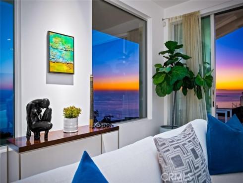 2300 Crestview , Laguna Beach, CA