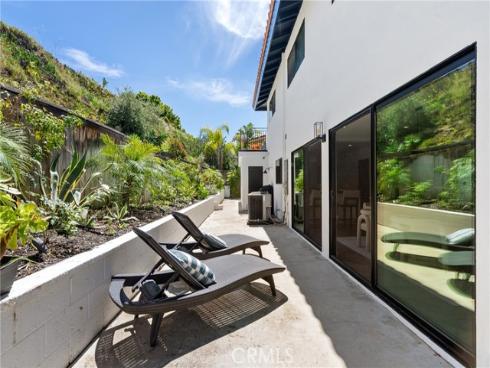 2870 Zell Drive, Laguna Beach, CA