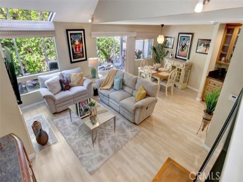 102 Santa Rosa Court, Laguna Beach, CA