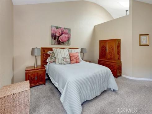 102 Santa Rosa Court, Laguna Beach, CA