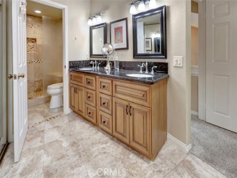 102 Santa Rosa Court, Laguna Beach, CA