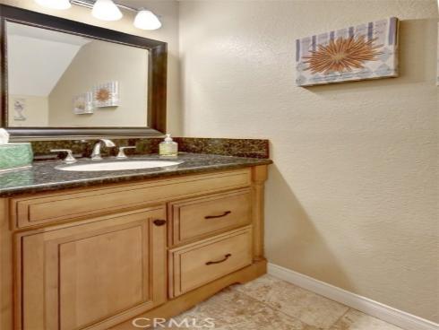 102 Santa Rosa Court, Laguna Beach, CA